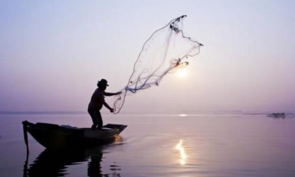 Desde hoy rige la veda pesquera en aguas compartidas con el Brasil y la Argentina