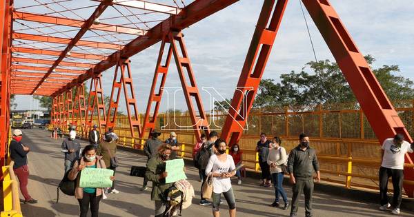 La Nación / Reapertura de Falcón depende del gobernador de Formosa, aclaran