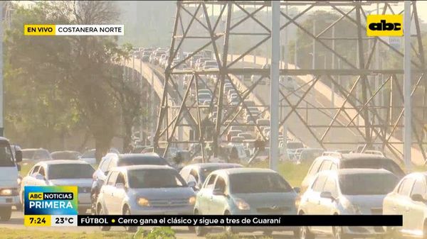 Tráfico pesado en la Costanera por cierre de media calzada por obras - ABC Noticias - ABC Color