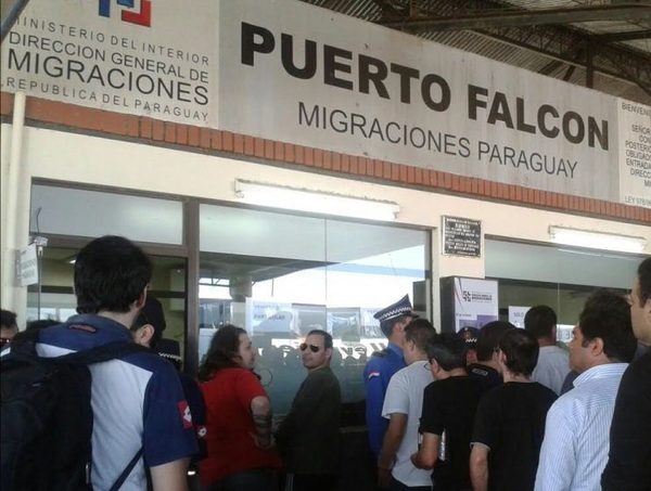 Apertura del paso fronterizo Falcón-Clorinda depende de la Gobernación de Formosa · Radio Monumental 1080 AM