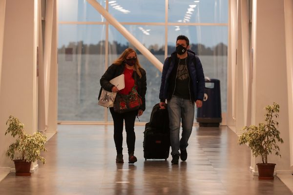 Uruguay abre sus fronteras al "turismo sano" tras 20 meses de cierre - MarketData