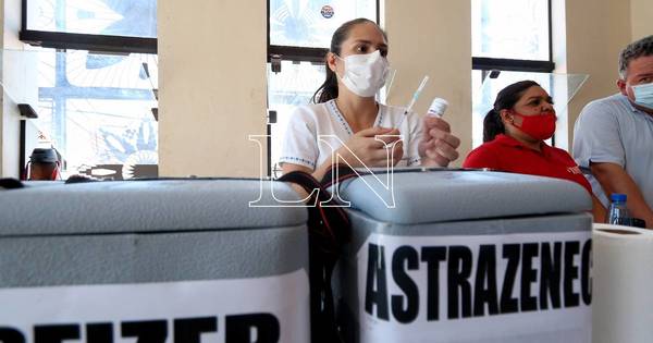 La Nación / La tercera dosis de la vacuna anti-COVID, ¿por qué la necesitamos?