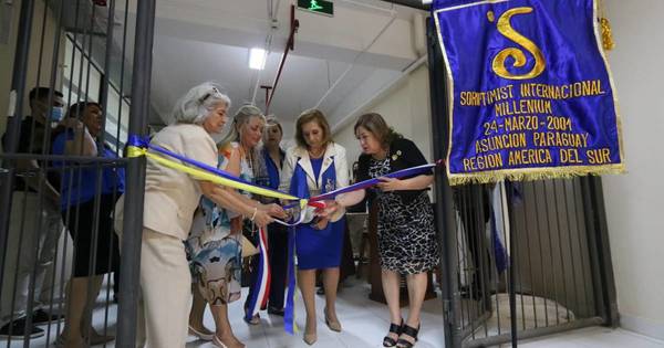 La Nación / Inauguran escuela de oficios para mujeres dentro del Mercado 4