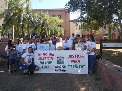 Familiares y amigos de Antonio Florentín exigen Justicia – Prensa 5
