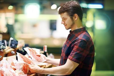 Octubre tuvo la inflación más alta de la última década, en 7,4% interanual - MarketData