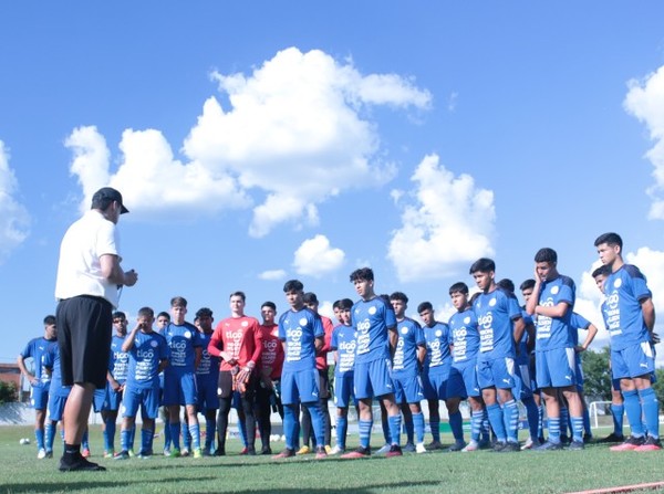 Intensa jornada de tareas para la Sub 17 - APF