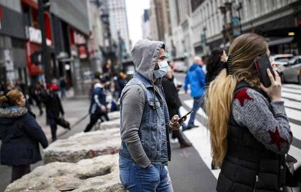 Suspenden a miles de empleados públicos por no estar vacunados en Nueva York