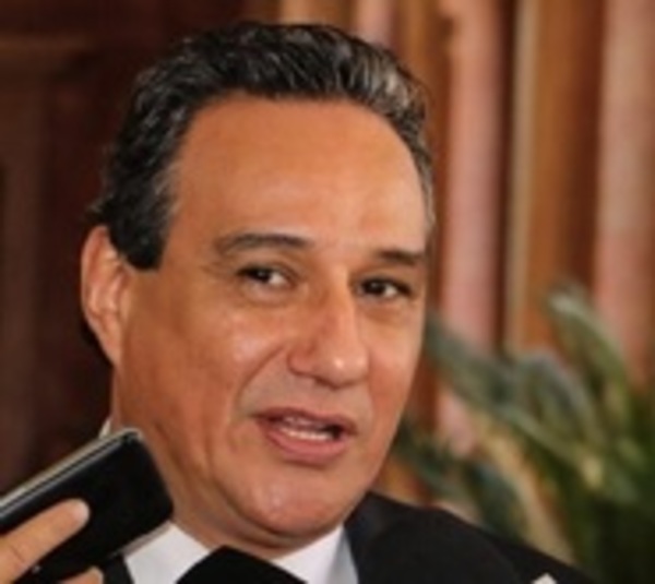 Imputan a gobernador de Central - Paraguay.com