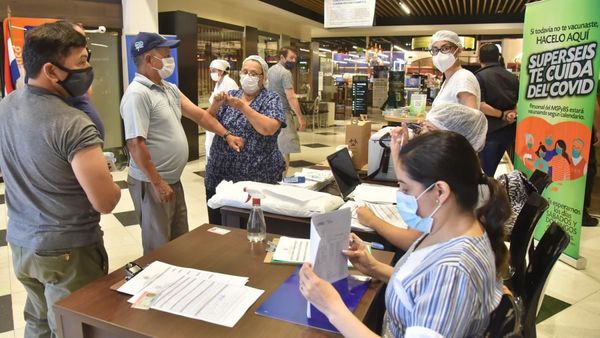 Tres empresas ya inmunizaron