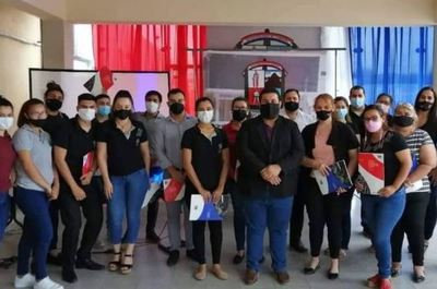 Funcionarios del municipio de Lambaré culminan capacitación | Lambaré Informativo