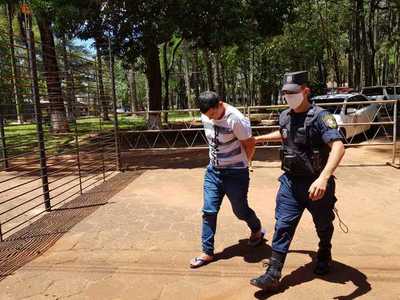 Golpeó a su pareja embarazada y también fue denunciado por intentar abusar de su hijastra - La Clave