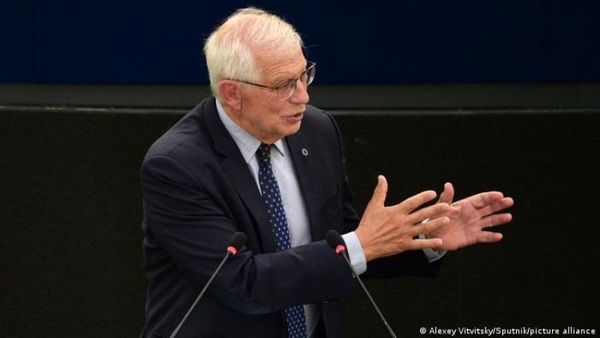 Borrell preocupado por caída de confianza en democracia en Latinoamérica