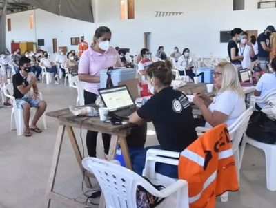 Director del PAI justifica exigencias para inmunización de adolescentes · Radio Monumental 1080 AM