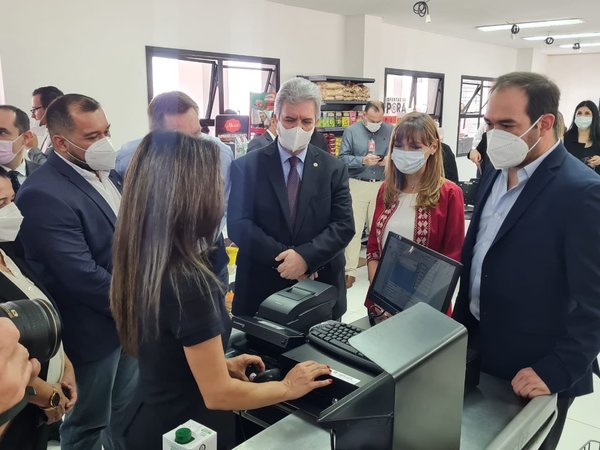 Inauguran primera escuela de supermercadismo para formación de mano de obra del sector