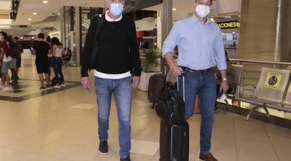 El adelantado de la Albirroja viaja a Colombia – Prensa 5