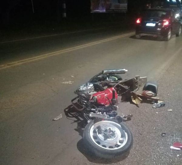 Choque entre auto y moto deja dos lesionados - ABC en el Este - ABC Color