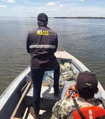 Realizan controles en aguas del Paraná por veda pesquera