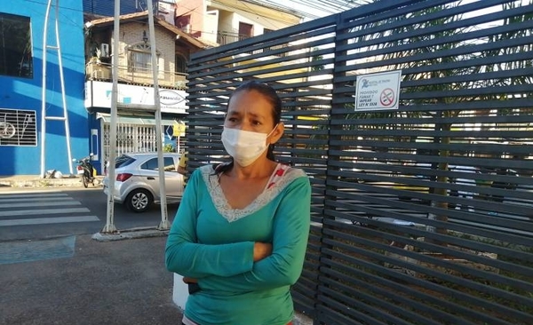 Diario HOY | Madre denuncia que policías allanaron su casa sin orden judicial y dispararon a su hijo