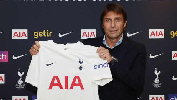 Tottenham anuncia a Antonio Conte como nuevo entrenador