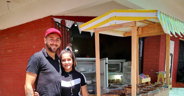 La Nación / Ejemplo de superación: con solo tres tortas e ingenio, joven pareja inició un negocio dulce