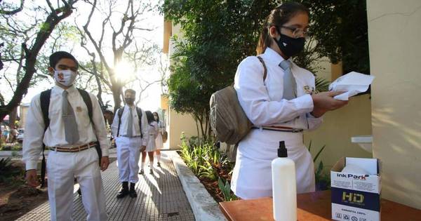 La Nación / Más de 240.000 niños dejaron de estudiar para trabajar, según Juntos por la Educación