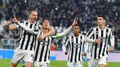 Dybala alivia las penas de Juventus