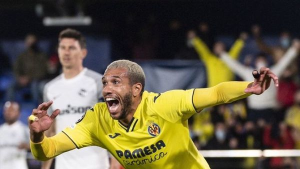 Un sufrido triunfo da aire al Villarreal