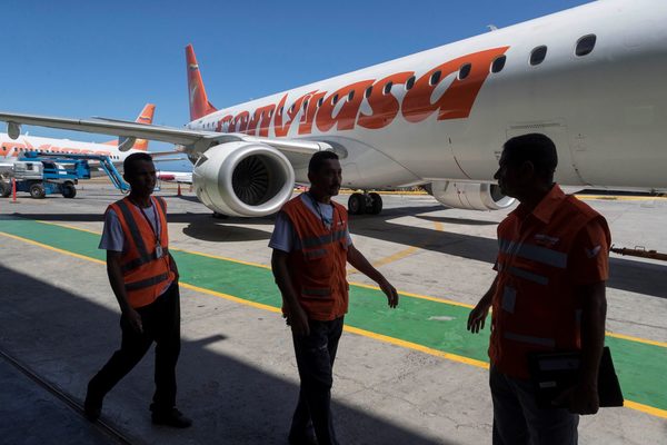 Venezuela busca impulsar sus conexiones a través de una aerolínea sancionada - MarketData