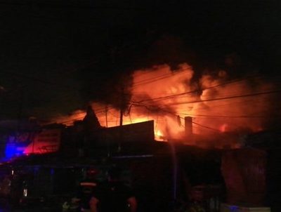 Incendio en el Mercado afectó a unos 6.000 usuarios de la ANDE · Radio Monumental 1080 AM