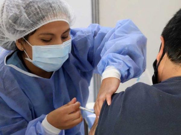 Vacunados en el extranjero con la J&J podrán recibir la Pfizer como dosis de refuerzo