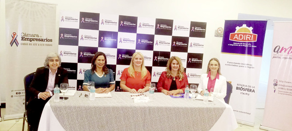 Gremios empresariales se alían con el Ministerio de la Mujer para impulsar empoderamiento femenino - La Clave