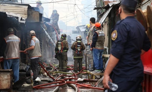 Diario HOY | CBVP informa que incendio en el Mercado 4 fue controlado