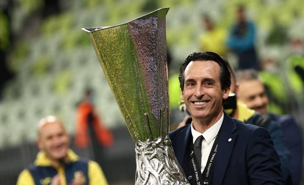 Diario HOY | Emery no descarta fichar por el Newcastle de Almirón