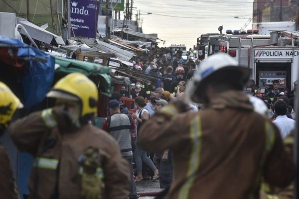 ANDE señala que conexiones clandestinas siguen causando peligrosidad en el Mercado 4 - Nacionales - ABC Color