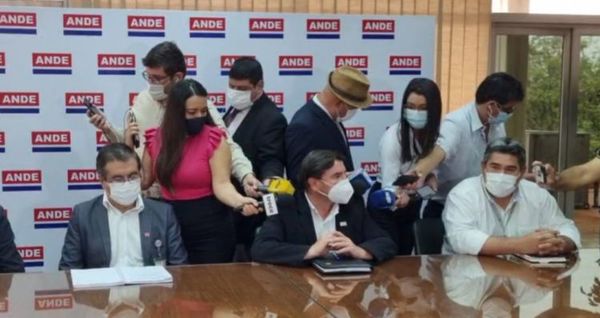 ANDE dice que no se responsabiliza de la “redistribución interna” de medidores en el Mercado 4
