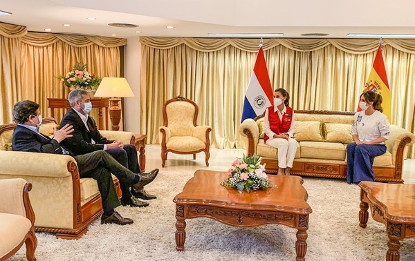 Ambiente y sostenibilidad: Joven indígena recibe premio de la reina Letizia y Paraguay no se adhiere a compromiso en COP26 - MarketData