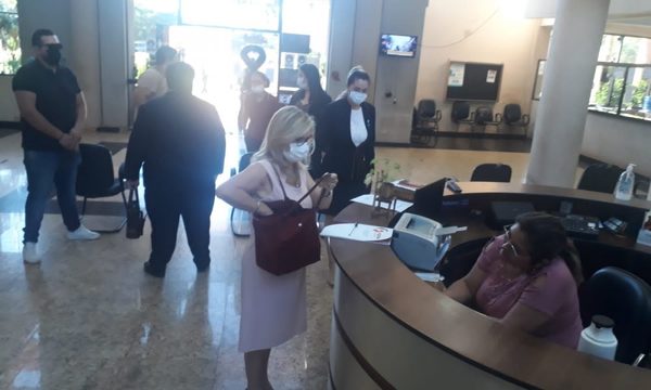 Reabren municipalidad de Minga Guazú y se instala equipo de transición
