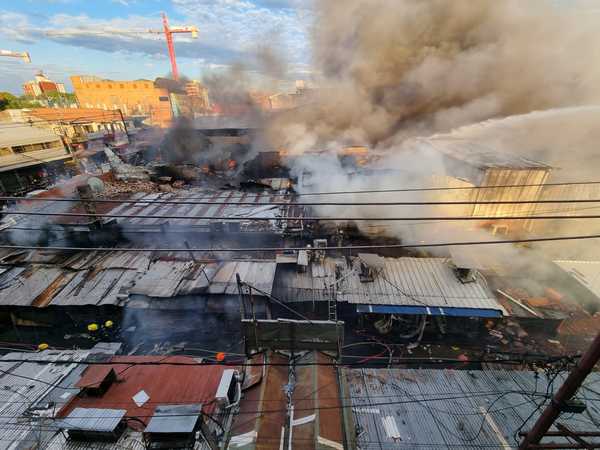 Mercado 4: “Es un centro comercial y tiene que dejar de ser un botín político”, afirma concejal | Ñanduti