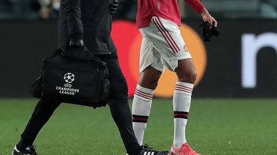 Varane, un mes de baja por una lesión de gemelo