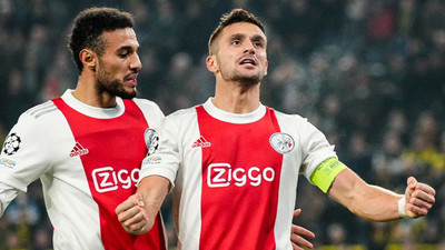 Ajax firma una remontada que lo ubica en octavos