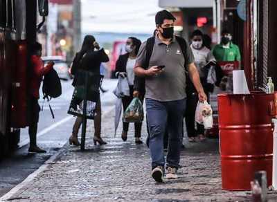 “Cuando los números comenzaron a bajar la gente dejó de percibir como un riesgo a la epidemia y eso es peligroso” - Megacadena — Últimas Noticias de Paraguay