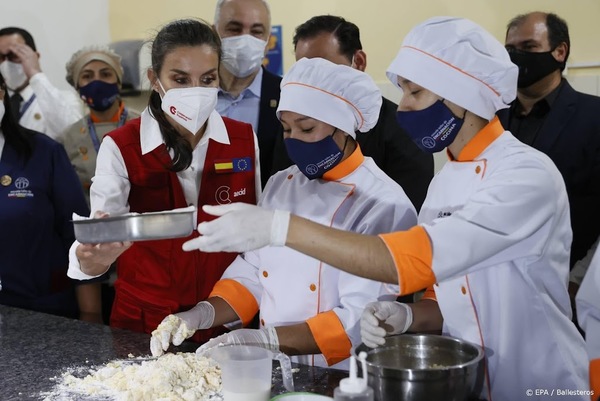 Doña Letizia asegura que la cooperación española seguirá apoyando a Paraguay