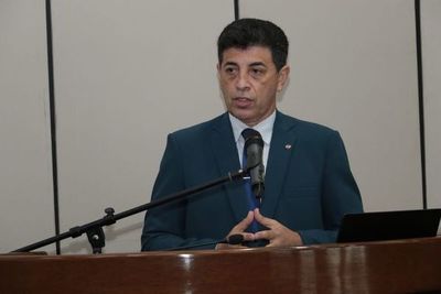 Candidato a ministro de la Corte cobraba por clases a las que no asistía - Nacionales - ABC Color