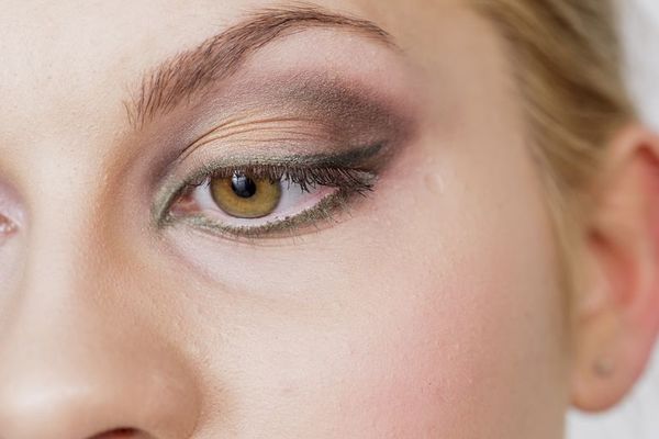 Nuevas tendencias del maquillaje para hacerle frente a la crisis - Estilo de vida - ABC Color