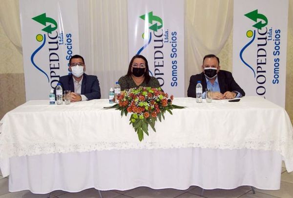 49º aniversario de Coopeduc Ltda. - Empresariales - ABC Color