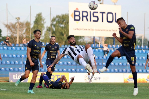 Libertad y Tembetary a semifinales de la Copa Paraguay - .::Agencia IP::.