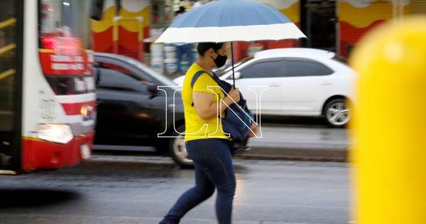 La Nación / Se espera una jornada calurosa, húmeda y con lluvias para este jueves