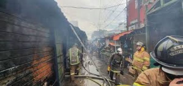 Incendio en Mercado 4 evidencia eterna ineficiencia