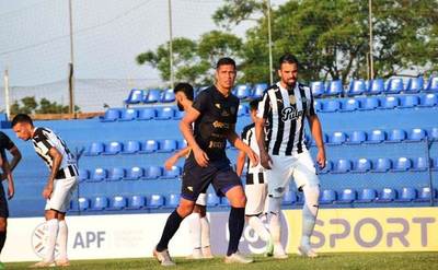 Libertad y Tembetary a semifinales de la Copa Paraguay •