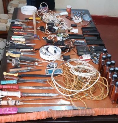 Incautan estoques y celulares en cárcel de Pedro Juan Caballero